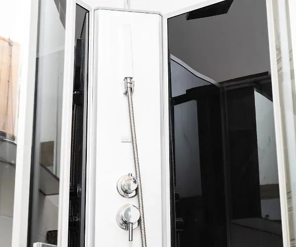 Luxury Mariahilf Апартаменты *